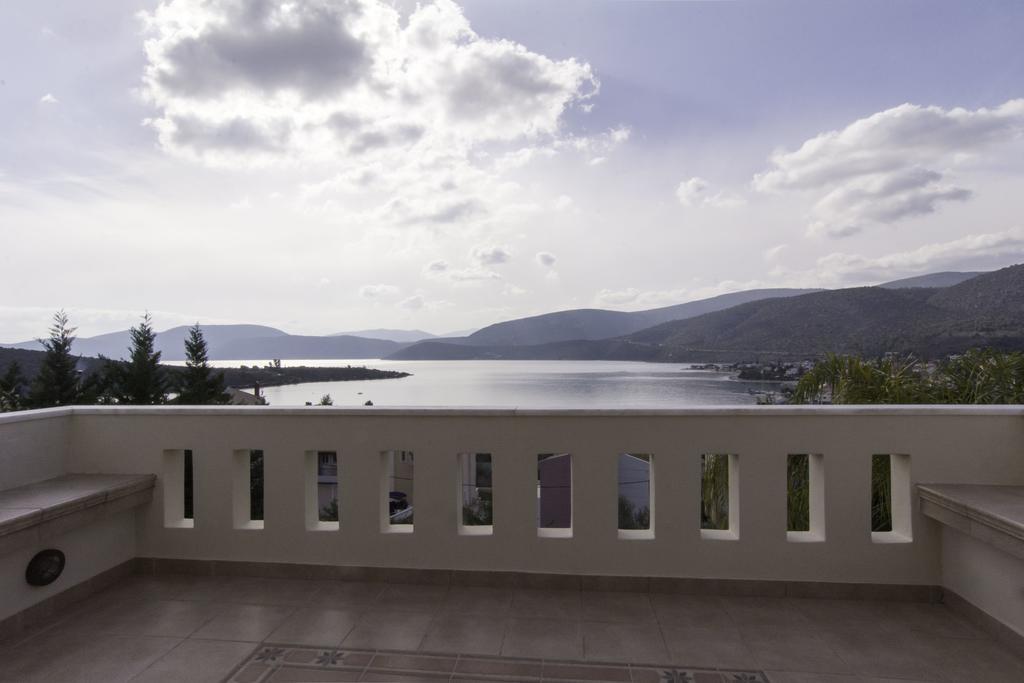 Villa Maira Luxurious With Private Swimming Pool Kórfos Eksteriør billede