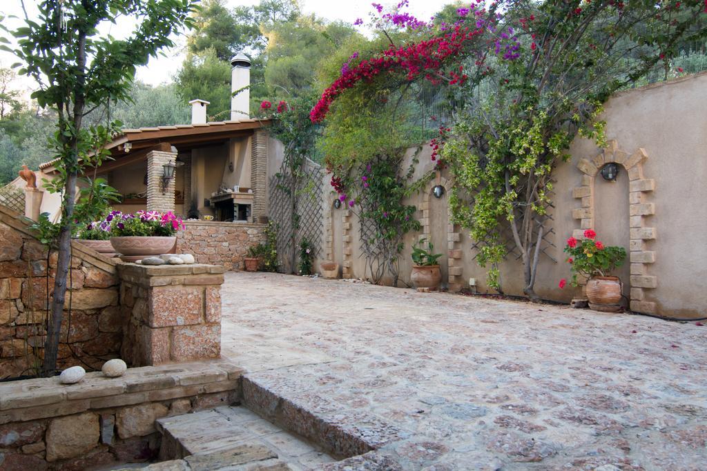 Villa Maira Luxurious With Private Swimming Pool Kórfos Eksteriør billede