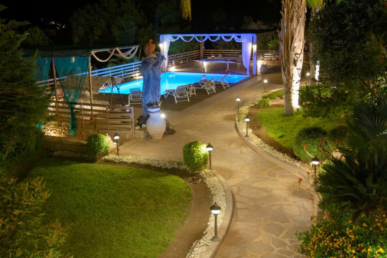 Villa Maira Luxurious With Private Swimming Pool Kórfos Eksteriør billede