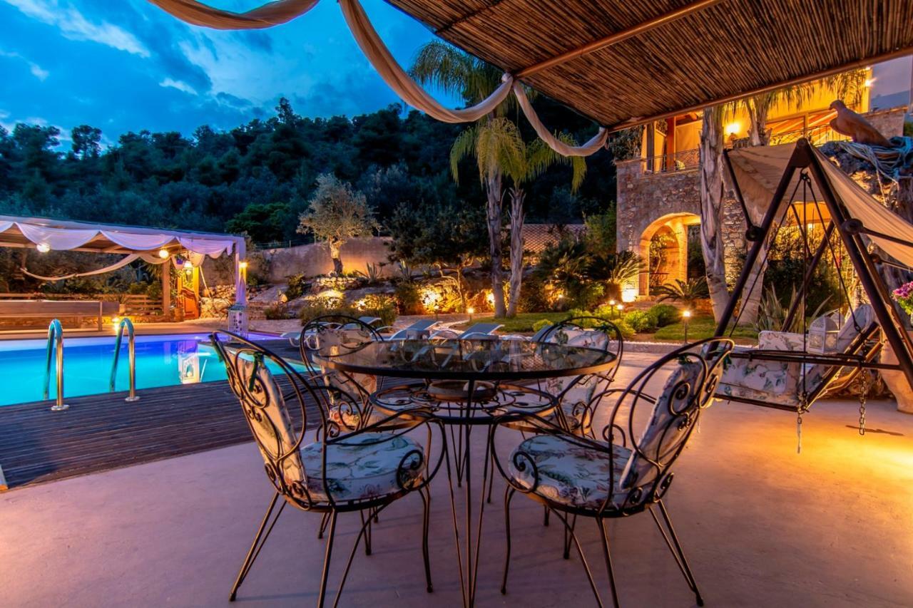 Villa Maira Luxurious With Private Swimming Pool Kórfos Eksteriør billede